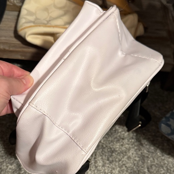 Hello Kitty Mini Backpack - Picture 10 of 10